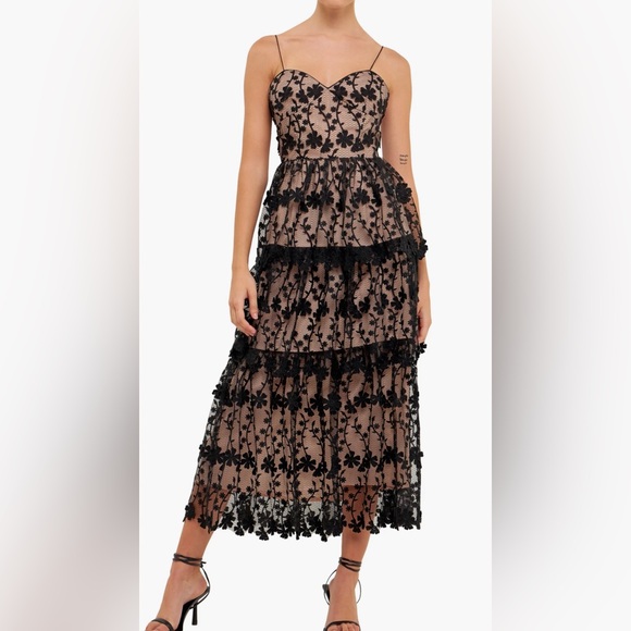 Endless Rose Dresses & Skirts - Floral Embroidered Tiered Dress Endless Rose size L NWT